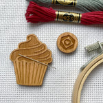Load image into Gallery viewer, Cupcake - Magnetic Needle Minder
