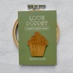 Load image into Gallery viewer, Cupcake - Magnetic Needle Minder
